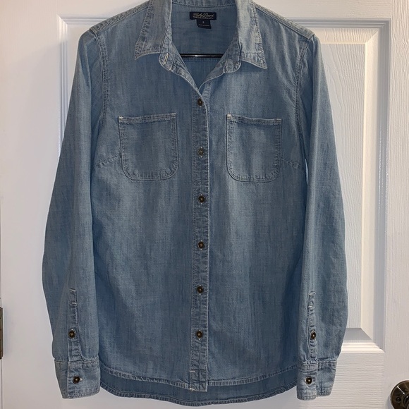 Lucky Brand size small denim chambray long sleeve button down shirt Size S - Picture 1 of 8